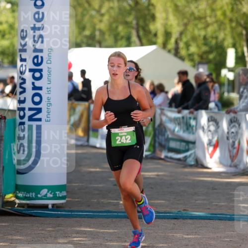 01.09.2024 - 17. Tribühne Triathlon Michael Strokosch http://msf.ph/oto/6904052 01.09.2024 11:04:48 Ziel 212, 242, 280 meine-sportfotos.de