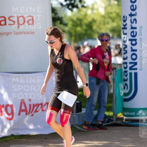 01.09.2024 - 17. Tribühne Triathlon Michael Strokosch http://msf.ph/oto/6904073 01.09.2024 11:04:50 Ziel 211, 212, 242, 280 meine-sportfotos.de