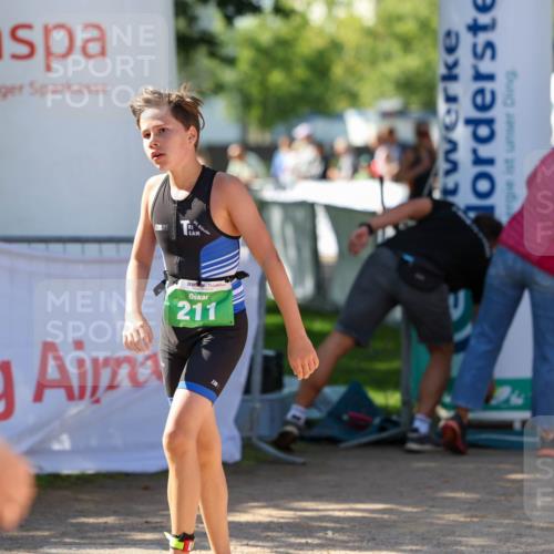 01.09.2024 - 17. Tribühne Triathlon Michael Strokosch http://msf.ph/oto/6904158 01.09.2024 11:04:58 Ziel 211, 212, 252 meine-sportfotos.de