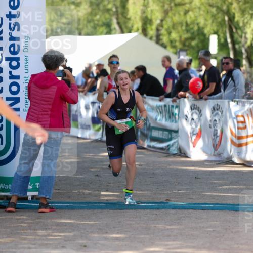 01.09.2024 - 17. Tribühne Triathlon Michael Strokosch http://msf.ph/oto/6904228 01.09.2024 11:05:06 Ziel 221, 252, 282, 303 meine-sportfotos.de