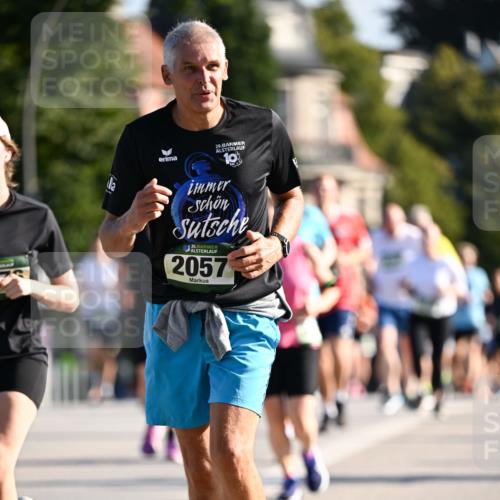 01.09.2024 - BARMER Alsterlauf Dr. Thomas Lammeyer http://msf.ph/oto/6904232 01.09.2024 09:40:18 Laufen 29, 35, 2057 meine-sportfotos.de