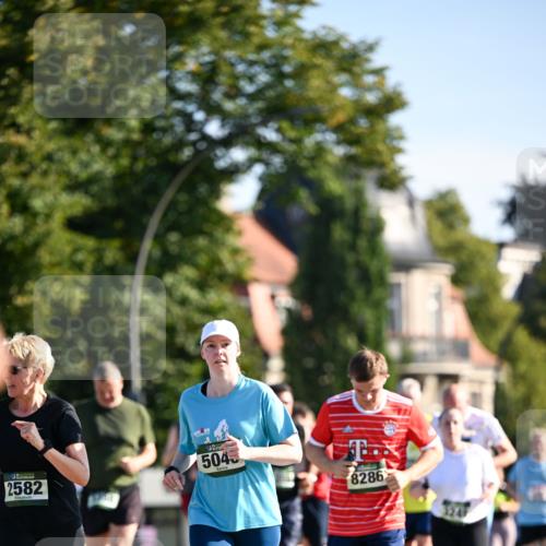 01.09.2024 - BARMER Alsterlauf Dr. Thomas Lammeyer http://msf.ph/oto/6904280 01.09.2024 09:40:21 Laufen 2582, 5045, 8286, 3249 meine-sportfotos.de