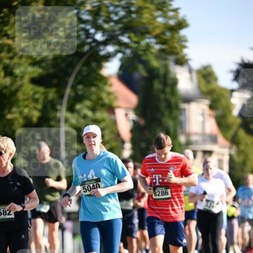 01.09.2024 - BARMER Alsterlauf Dr. Thomas Lammeyer http://msf.ph/oto/6904286 01.09.2024 09:40:21 Laufen 582, 5040, 8286 meine-sportfotos.de