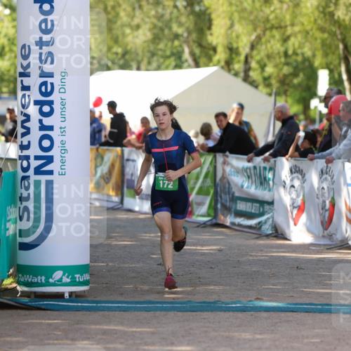 01.09.2024 - 17. Tribühne Triathlon Michael Strokosch http://msf.ph/oto/6904338 01.09.2024 11:05:25 Ziel 172 meine-sportfotos.de