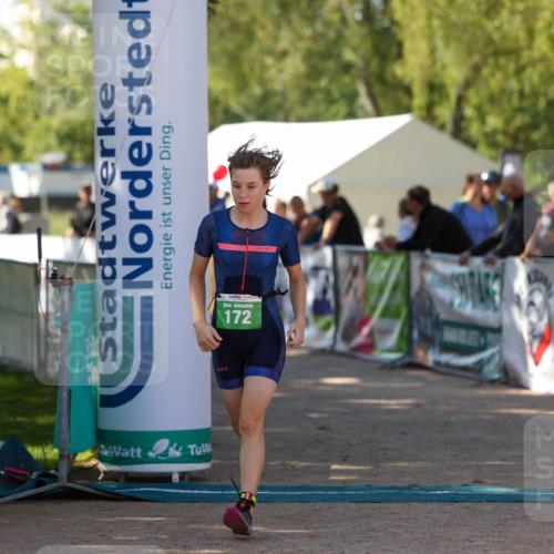 01.09.2024 - 17. Tribühne Triathlon Michael Strokosch http://msf.ph/oto/6904360 01.09.2024 11:05:26 Ziel 151, 172 meine-sportfotos.de