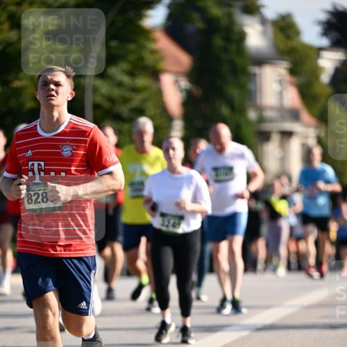 01.09.2024 - BARMER Alsterlauf Dr. Thomas Lammeyer http://msf.ph/oto/6904366 01.09.2024 09:40:23 Laufen 828 meine-sportfotos.de