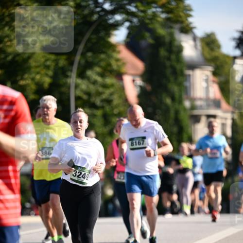 01.09.2024 - BARMER Alsterlauf Dr. Thomas Lammeyer http://msf.ph/oto/6904397 01.09.2024 09:40:24 Laufen 386, 3249, 123, 8167 meine-sportfotos.de