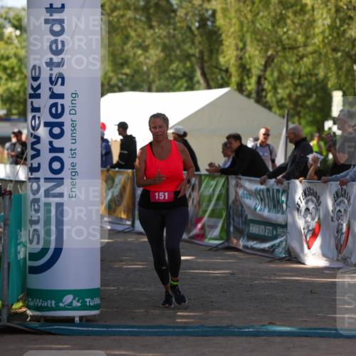01.09.2024 - 17. Tribühne Triathlon Michael Strokosch http://msf.ph/oto/6904399 01.09.2024 11:05:32 Ziel 151, 226 meine-sportfotos.de