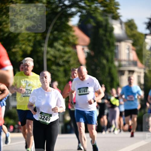 01.09.2024 - BARMER Alsterlauf Dr. Thomas Lammeyer http://msf.ph/oto/6904403 01.09.2024 09:40:24 Laufen 3249, 8167 meine-sportfotos.de
