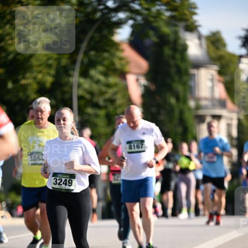 01.09.2024 - BARMER Alsterlauf Dr. Thomas Lammeyer http://msf.ph/oto/6904411 01.09.2024 09:40:25 Laufen 3864, 135, 3249, 8167 meine-sportfotos.de