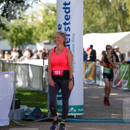 01.09.2024 - 17. Tribühne Triathlon Michael Strokosch http://msf.ph/oto/6904422 01.09.2024 11:05:34 Ziel 151, 226 meine-sportfotos.de