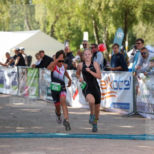01.09.2024 - 17. Tribühne Triathlon Michael Strokosch http://msf.ph/oto/6904502 01.09.2024 11:05:44 Ziel 187, 225 meine-sportfotos.de