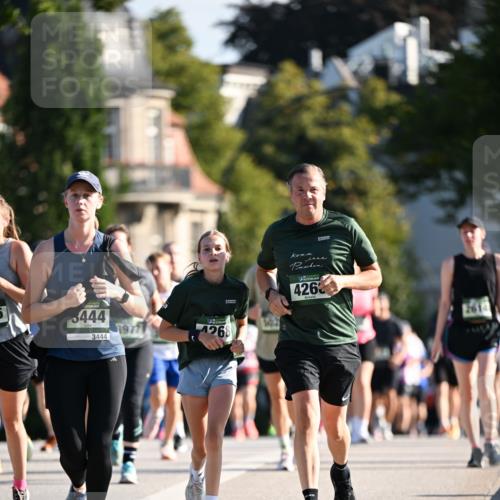 01.09.2024 - BARMER Alsterlauf Dr. Thomas Lammeyer http://msf.ph/oto/6904567 01.09.2024 09:40:32 Laufen 3444, 19777, 1268, 3444, 426 meine-sportfotos.de