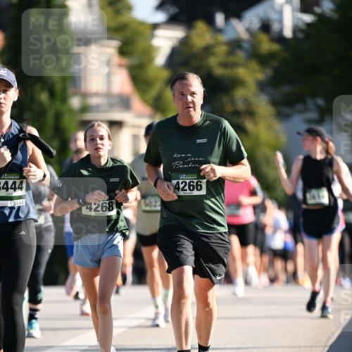 01.09.2024 - BARMER Alsterlauf Dr. Thomas Lammeyer http://msf.ph/oto/6904604 01.09.2024 09:40:33 Laufen 3444, 3444, 4266, 4268 meine-sportfotos.de