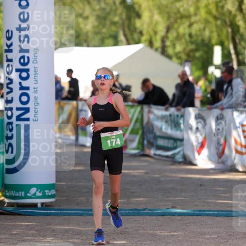 01.09.2024 - 17. Tribühne Triathlon Michael Strokosch http://msf.ph/oto/6904606 01.09.2024 11:05:52 Ziel 160, 174, 300 meine-sportfotos.de