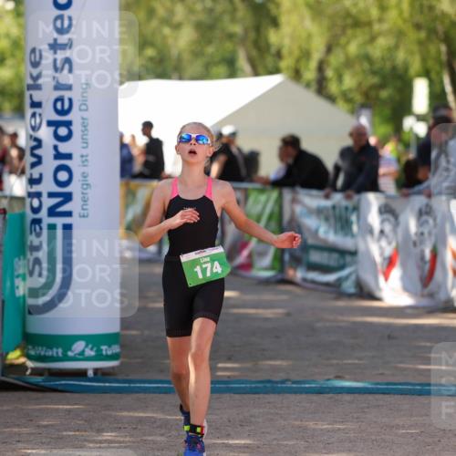 01.09.2024 - 17. Tribühne Triathlon Michael Strokosch http://msf.ph/oto/6904615 01.09.2024 11:05:52 Ziel 160, 174, 300 meine-sportfotos.de