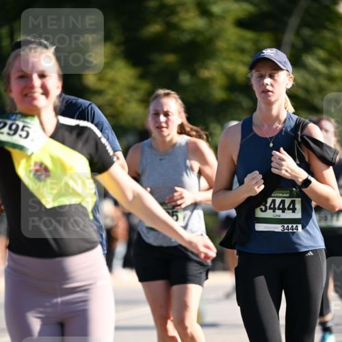 01.09.2024 - BARMER Alsterlauf Dr. Thomas Lammeyer http://msf.ph/oto/6904661 01.09.2024 09:40:35 Laufen 295, 3444, 3444 meine-sportfotos.de