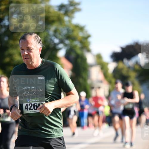 01.09.2024 - BARMER Alsterlauf Dr. Thomas Lammeyer http://msf.ph/oto/6904707 01.09.2024 09:40:37 Laufen 35, 35, 426 meine-sportfotos.de