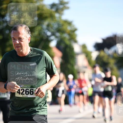 01.09.2024 - BARMER Alsterlauf Dr. Thomas Lammeyer http://msf.ph/oto/6904713 01.09.2024 09:40:37 Laufen 35, 35, 4266 meine-sportfotos.de