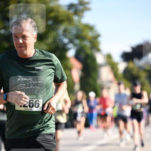 01.09.2024 - BARMER Alsterlauf Dr. Thomas Lammeyer http://msf.ph/oto/6904715 01.09.2024 09:40:38 Laufen 35, 5, 266 meine-sportfotos.de