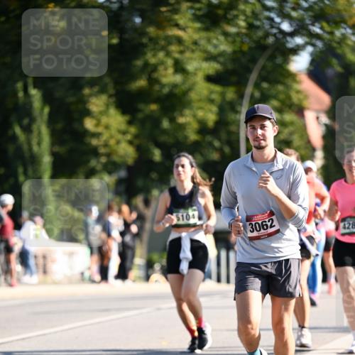 01.09.2024 - BARMER Alsterlauf Dr. Thomas Lammeyer http://msf.ph/oto/6904782 01.09.2024 09:40:40 Laufen 104, 3062, 428 meine-sportfotos.de