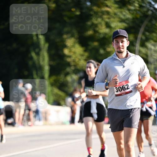 01.09.2024 - BARMER Alsterlauf Dr. Thomas Lammeyer http://msf.ph/oto/6904797 01.09.2024 09:40:41 Laufen 3062 meine-sportfotos.de