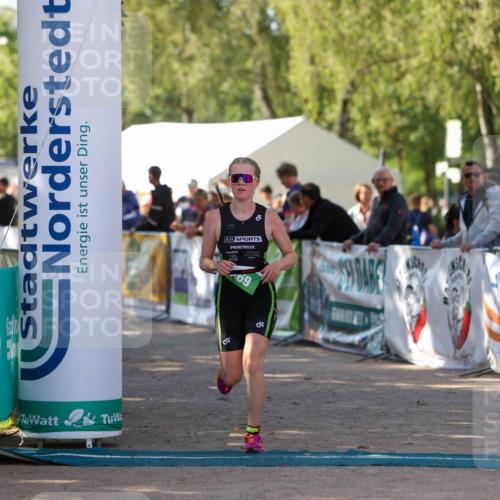 01.09.2024 - 17. Tribühne Triathlon Michael Strokosch http://msf.ph/oto/6904804 01.09.2024 11:06:14 Ziel 269, 289 meine-sportfotos.de