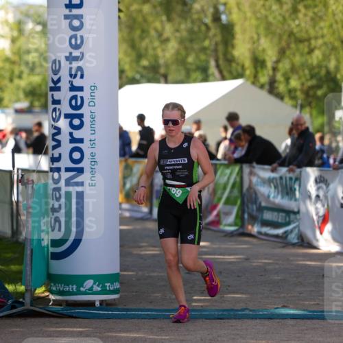 01.09.2024 - 17. Tribühne Triathlon Michael Strokosch http://msf.ph/oto/6904818 01.09.2024 11:06:15 Ziel 239, 269, 289 meine-sportfotos.de