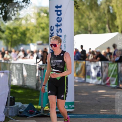 01.09.2024 - 17. Tribühne Triathlon Michael Strokosch http://msf.ph/oto/6904844 01.09.2024 11:06:17 Ziel 239, 269 meine-sportfotos.de