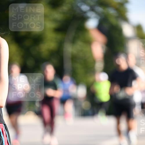 01.09.2024 - BARMER Alsterlauf Dr. Thomas Lammeyer http://msf.ph/oto/6904864 01.09.2024 09:40:45 Laufen  meine-sportfotos.de