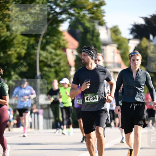 01.09.2024 - BARMER Alsterlauf Dr. Thomas Lammeyer http://msf.ph/oto/6904886 01.09.2024 09:40:46 Laufen 4734 meine-sportfotos.de