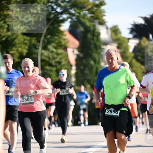 01.09.2024 - BARMER Alsterlauf Dr. Thomas Lammeyer http://msf.ph/oto/6905035 01.09.2024 09:40:55 Laufen 386, 2301, 3829, 2996 meine-sportfotos.de