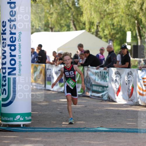 01.09.2024 - 17. Tribühne Triathlon Michael Strokosch http://msf.ph/oto/6905056 01.09.2024 11:06:39 Ziel 195, 224 meine-sportfotos.de