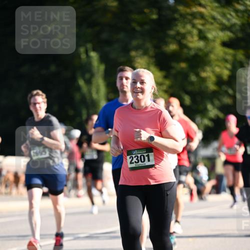 01.09.2024 - BARMER Alsterlauf Dr. Thomas Lammeyer http://msf.ph/oto/6905061 01.09.2024 09:40:56 Laufen 5, 2301 meine-sportfotos.de