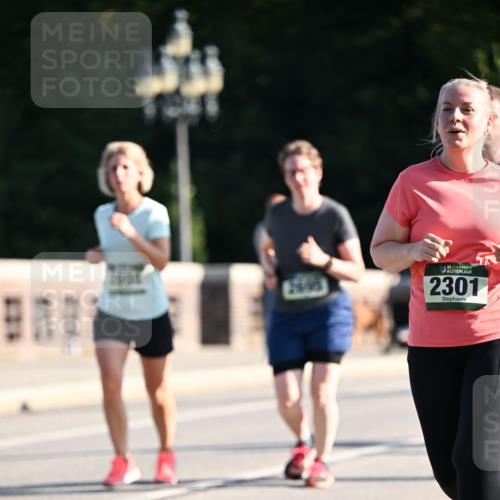 01.09.2024 - BARMER Alsterlauf Dr. Thomas Lammeyer http://msf.ph/oto/6905081 01.09.2024 09:40:57 Laufen 2895, 35, 2301 meine-sportfotos.de