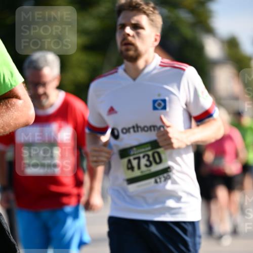 01.09.2024 - BARMER Alsterlauf Dr. Thomas Lammeyer http://msf.ph/oto/6905102 01.09.2024 09:40:58 Laufen 4730 meine-sportfotos.de