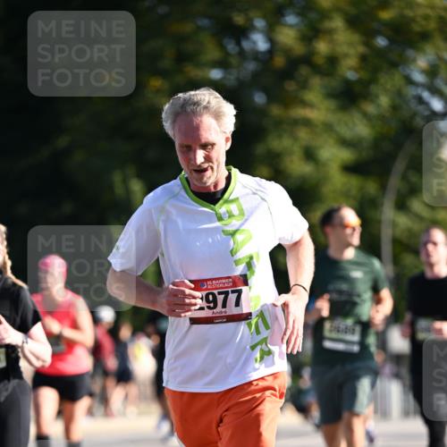 01.09.2024 - BARMER Alsterlauf Dr. Thomas Lammeyer http://msf.ph/oto/6905134 01.09.2024 09:41:00 Laufen 977 meine-sportfotos.de