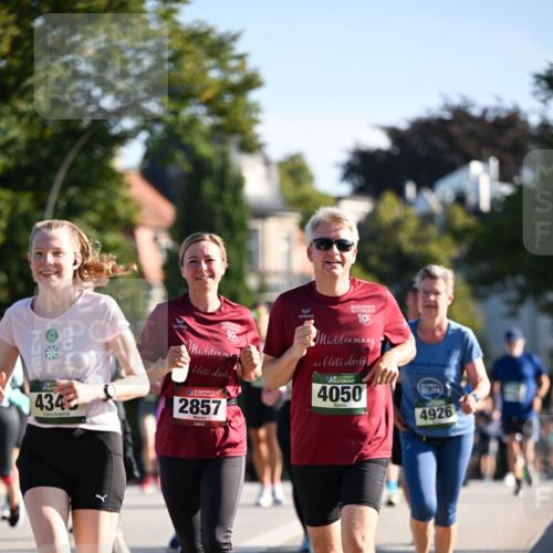 01.09.2024 - BARMER Alsterlauf Dr. Thomas Lammeyer http://msf.ph/oto/6905287 01.09.2024 09:41:07 Laufen 30, 35, 4050, 434, 2857, 4926 meine-sportfotos.de