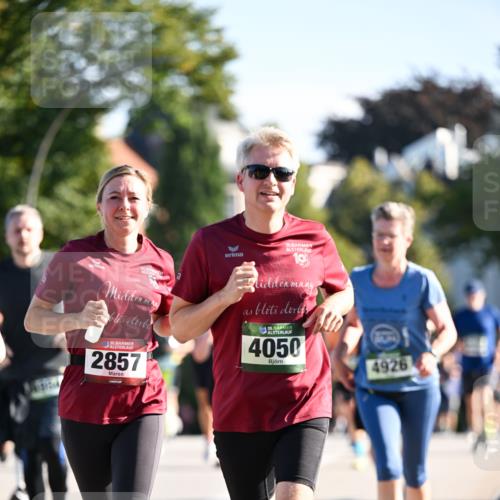 01.09.2024 - BARMER Alsterlauf Dr. Thomas Lammeyer http://msf.ph/oto/6905319 01.09.2024 09:41:07 Laufen 30, 35, 2857, 35, 4050, 4926 meine-sportfotos.de