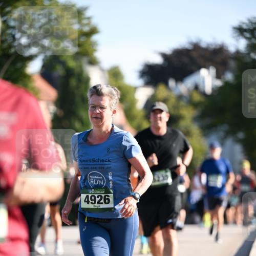 01.09.2024 - BARMER Alsterlauf Dr. Thomas Lammeyer http://msf.ph/oto/6905342 01.09.2024 09:41:09 Laufen 35, 2023, 4926 meine-sportfotos.de
