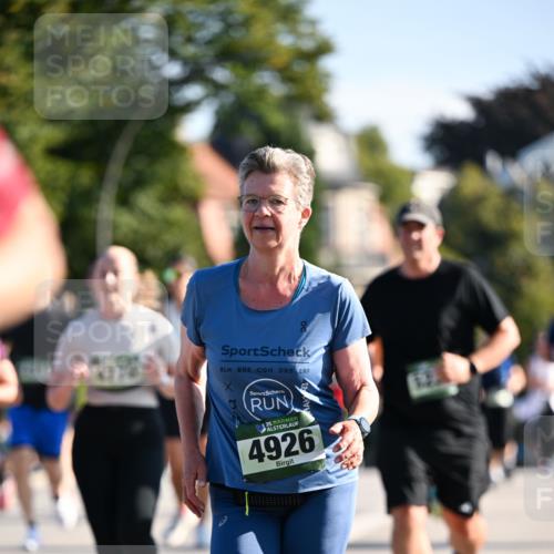 01.09.2024 - BARMER Alsterlauf Dr. Thomas Lammeyer http://msf.ph/oto/6905361 01.09.2024 09:41:10 Laufen 35, 4926 meine-sportfotos.de