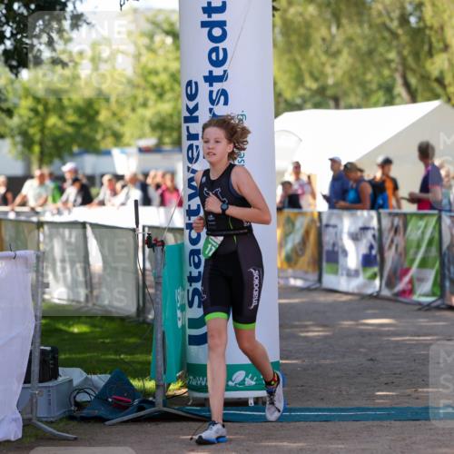 01.09.2024 - 17. Tribühne Triathlon Michael Strokosch http://msf.ph/oto/6905378 01.09.2024 11:07:32 Ziel 171 meine-sportfotos.de