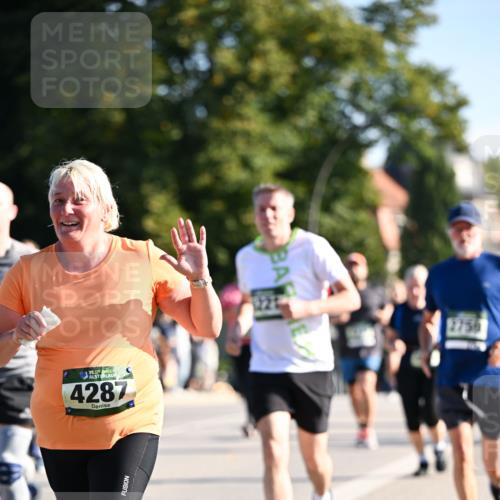 01.09.2024 - BARMER Alsterlauf Dr. Thomas Lammeyer http://msf.ph/oto/6905500 01.09.2024 09:41:15 Laufen 35, 5, 4287, 2756 meine-sportfotos.de