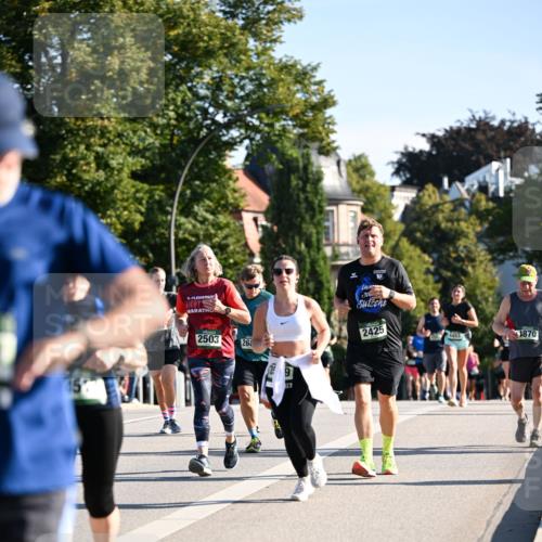 01.09.2024 - BARMER Alsterlauf Dr. Thomas Lammeyer http://msf.ph/oto/6905573 01.09.2024 09:41:17 Laufen 2503, 2425, 4453, 26, 1870 meine-sportfotos.de