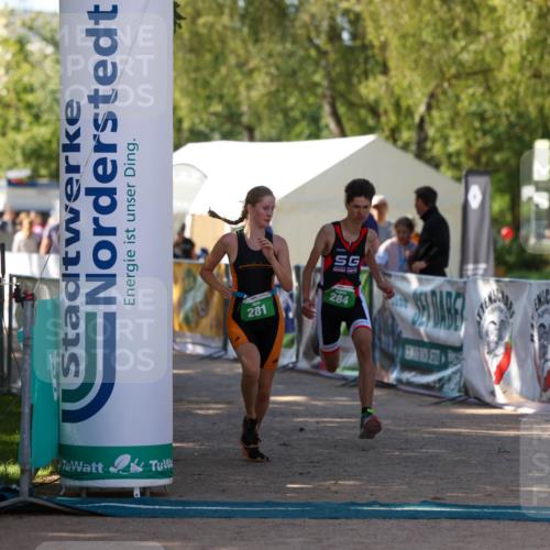 01.09.2024 - 17. Tribühne Triathlon Michael Strokosch http://msf.ph/oto/6905582 01.09.2024 11:08:26 Ziel 281, 284 meine-sportfotos.de