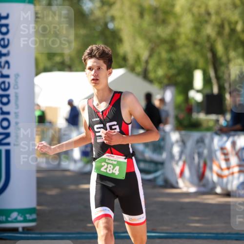 01.09.2024 - 17. Tribühne Triathlon Michael Strokosch http://msf.ph/oto/6905618 01.09.2024 11:08:28 Ziel 279, 281, 284 meine-sportfotos.de