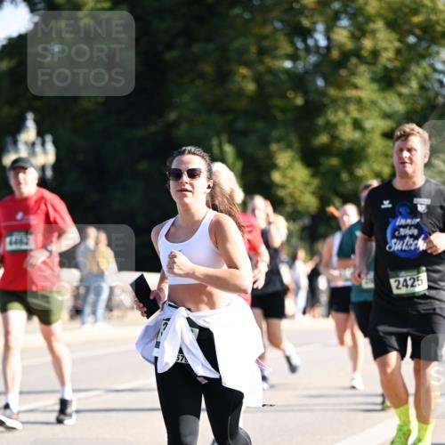 01.09.2024 - BARMER Alsterlauf Dr. Thomas Lammeyer http://msf.ph/oto/6905620 01.09.2024 09:41:20 Laufen 1162, 57, 2425 meine-sportfotos.de