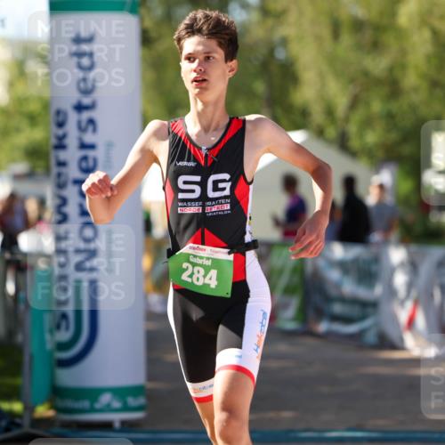 01.09.2024 - 17. Tribühne Triathlon Michael Strokosch http://msf.ph/oto/6905623 01.09.2024 11:08:28 Ziel 279, 281, 284 meine-sportfotos.de