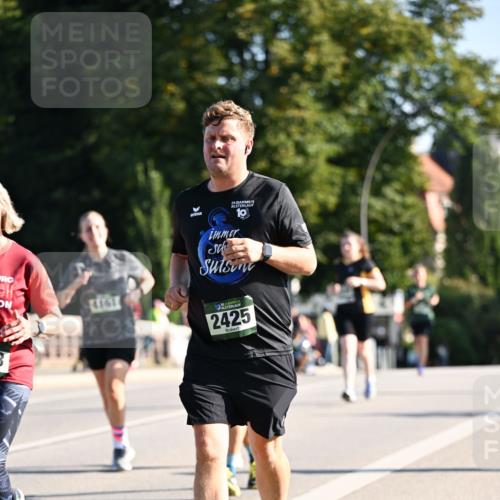 01.09.2024 - BARMER Alsterlauf Dr. Thomas Lammeyer http://msf.ph/oto/6905653 01.09.2024 09:41:21 Laufen 29, 10, 15, 2425, 3 meine-sportfotos.de