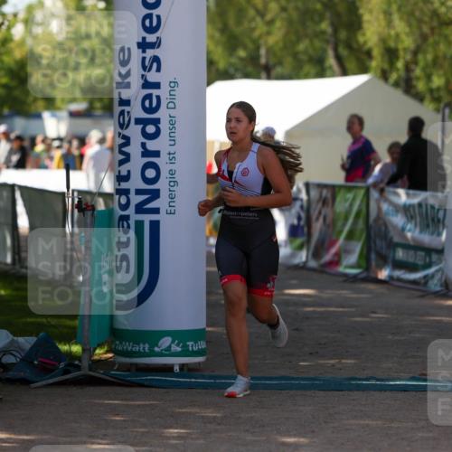 01.09.2024 - 17. Tribühne Triathlon Michael Strokosch http://msf.ph/oto/6905660 01.09.2024 11:08:33 Ziel 279, 1067 meine-sportfotos.de